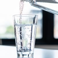 HUNEDOARA: Apa nu este potbabilă în trei localități, în urma depistării unor bacterii | AUDIO