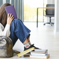 Studiu: 40% dintre elevii din România au suferit diverse tipuri de agresiuni la şcoală | AUDIO