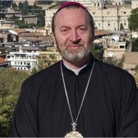 Episcopul de Cluj-Gherla, Claudiu-Lucian Pop, este noul Arhiepiscop Major al Bisericii Greco-Catolice. Purtătorul de (…)