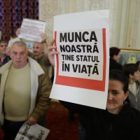 Angajații Camerei Deputaților protestează împotriva reformei administrației publice centrale: „Noi nu suntem (…)