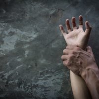 Fost pastor american, acuzat că ar fi abuzat sexual mai mulți copii dintr-un adăpost pe care îl conducea în (…)
