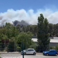 Avertizare MAE pentru românii care se află sau vor să meargă în Franța: Incendiu de proporții în Marsilia