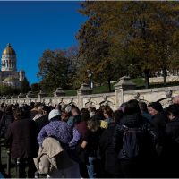 Programul de vizitare a Catedralei Naționale, prelungit până pe 5 noiembrie. Credincioșii așteaptă până la opt ore (…)