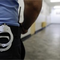 Poliția l-a arestat preventiv pentru 30 de zile pe unul dintre fiii lui Sile Cămătaru, după ce și-a lovit în mod (…)
