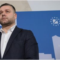 Cine este Ciprian Ciucu, noul primar ales al Capitalei, câștigător al alegerilor cu 36,16% dintre voturile (…)