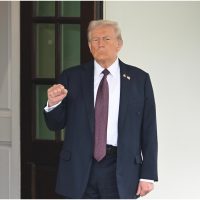 Donald Trump vrea ca unii congresmeni democrați să fie „arestați și condamnați”, după ce au încurajat membrii Gărzii (…)