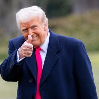 Președintele american Donald Trump s-a vaccinat anti-covid și antigripal