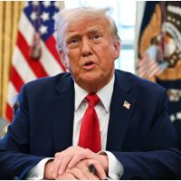 Donald Trump anunță o întâlnire cu Vladimir Putin și Volodimir Zelenski pentru noi discuții privind încheierea (…)