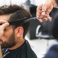 Top 5 foarfeci de tuns părul recomandate pentru tunsori precise (P)