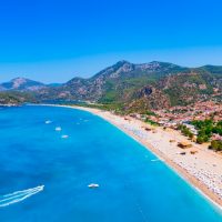 Vacanțe Early Booking: cum să plătești mai puțin pentru mai mult? (P)