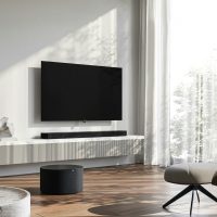 Când mare e totuși prea mare: de ce un televizor smart de 80 cm poate fi alegerea perfectă (P)