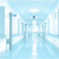 Iași: Un bărbat poate să meargă din nou după o operație pe creier. Medicii i-au depistat o tumoră de 10 centimetri (…)