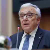 Mugur Isărescu, despre evoluția inflației: Măsurile administrative, liberalizarea pieței energiei și majorarea (…)