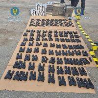 Captură importantă la granița României. Polițiștii au descoperit peste o sută de arme într-un camion oprit la&nbsp;(…)