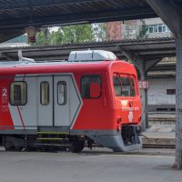 Trei pasagere rănite în vagonul unui tren CFR, după ce un geam a căzut peste ele. Un incident similar a avut loc la (…)
