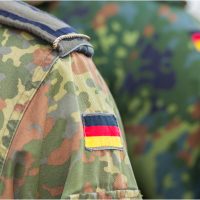 Germania: Guvernul a stabilit introducerea serviciului militar voluntar. Tinerii care au împlinit 18 ani trebuie să (…)