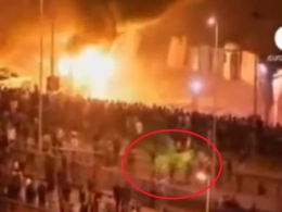 Apariţie misterioasă: o fantomă în mijlocul protestelor din Egipt! VIDEO