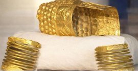 Răsturnare de situație în cazul coifului dacic de la Coțofenești. Unul dintre suspecți refuză să vorbească