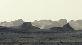 Roverul Curiosity a surprins un răsărit de soare spectaculos pe planeta Marte