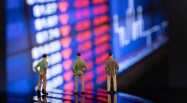 Planul de listare a companiilor de stat adâncește conflictul din coaliție. Bogdan Chirieac: Crudul adevăr despre&nbsp;(…)