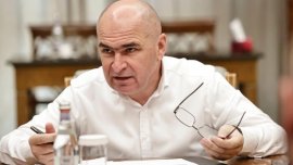 Bolojan, disperat înaintea moțiunilor de luni. PSD ar putea vota demiterea rezistei de la Mediu – SURSE