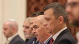 Condițiile PSD și UDMR pentru reforma administrației, aprobate în coaliție. Bolojan vrea adoptarea sa prin OUG în&nbsp;(…)