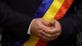 Guvernul vrea să schimbe radical foaia în finanțarea provinciei. Primarii sunt nemulțumiți. Disputa amână adoptarea&nbsp;(…)