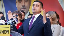 George Simion demasca un fake news grosolan cu privire la controlul pasapoartelor pe Otopeni