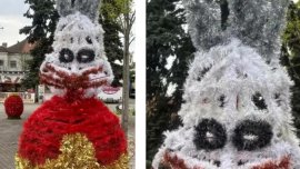 Iepurași cu aspect horror, montați în centrul Municipiului Baia Mare. Ce spun localnicii