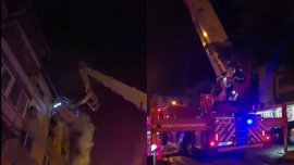 Clipe de panică în Oradea, după ce un incendiu puternic a izbucnit într-un bloc! Trei persoane au fost duse la spital