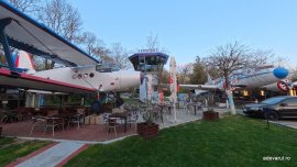 Misterul avioanelor sovietice în care petreceau românii. Cum au ajuns „avio-baruri” în două orașe din Timiș