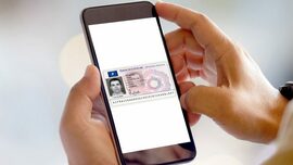 Permisul de conducere digital, direct pe telefon, introdus oficial în Europa. Ce trebuie să știi despre viitorul (…)