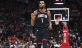 Minnesota Timberwolves – Houston Rockets 115-110. Kevin Durant a făcut spectacol pentru echipa din Texas