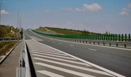 Dosar penal pentru un român care și-ar fi răpit fosta iubită de pe o autostradă din Austria