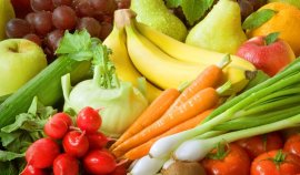 Studiu controversat: Dietele bogate în legume şi fructe pot alimenta riscul de cancer pulmonar