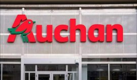 Care este programul magazinelor Auchan de Crăciun, în 2025