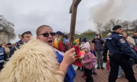 Diana Șoșoacă a decis: România a intrat în război. A mai decis și altădată, dar acum suntem în război și cu Iranul&nbsp;(…)