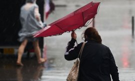 Județele aflate sub Cod Galben de vânt puternic: rafale de până la 80 km/h și ploi torențiale în mai multe regiuni