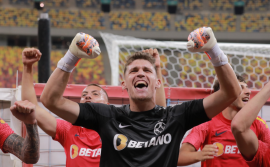 Revenit ca titular la FCSB, jucătorul forțează plecarea: „Vrea să plece”