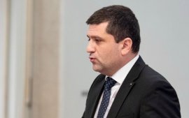 Scandal la nivelul MApN. Contract controversat de 3 miliarde de euro pentru înzestrarea Armatei. Radu Miruță vizat&nbsp;(…)