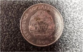 Moneda de pe vremea lui Ceauşescu care se vinde şi cu 3.500 de lei pe OLX