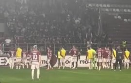 Haos total în Giulești! Scandal după meciul Rapid – U Cluj. Jucătorii, înjurați și loviți din tribună: „Ole, ole,&nbsp;(…)