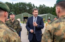 Vice-cancelarul Germaniei: Relaţia transatlantică este pe cale să se destrame / Toate certitudinile pe care ne&nbsp;(…)