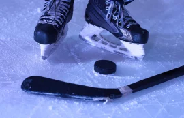 Record egalat în liga nord-americană de hochei pe gheață de un jucător de 18 ani