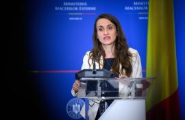 Oana Țoiu anunță declasificarea alegerilor din 1990: „Declasificăm peste 5.000 de dosare diplomatice din primii ani&nbsp;(…)