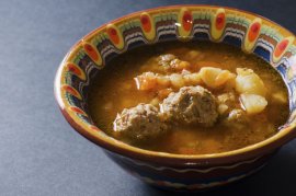 Ce preț are cea mai scumpă ciorbă din România?