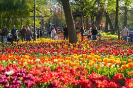 Dolj: Târgul de Paște de la Craiova se deschide pe 3 aprilie; tema aleasă – Lumea Poveștilor