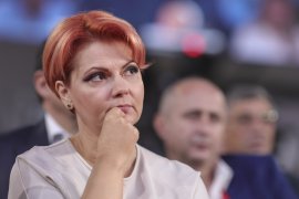 Ofensiva Olguței Vasilescu asupra lui Bolojan, dată peste cap de plagiat
