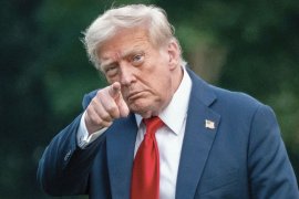 Trump ameninţă că va ataca din nou principalul terminal petrolier al Iranului