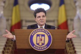 Ce a spus Nicușor Dan despre Ilie Bolojan, după ce PSD și AUR au depus moțiunea. „Avem un split”